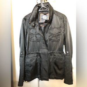 Vince Camuto lightweight, silky jacket
